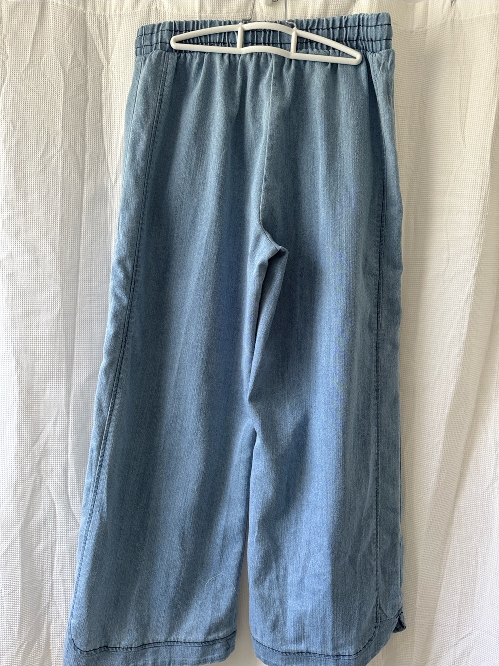 Three Bird Nest So Comfy Wide Leg Denim Pant- Light Indigo. - Picture 6 of 7